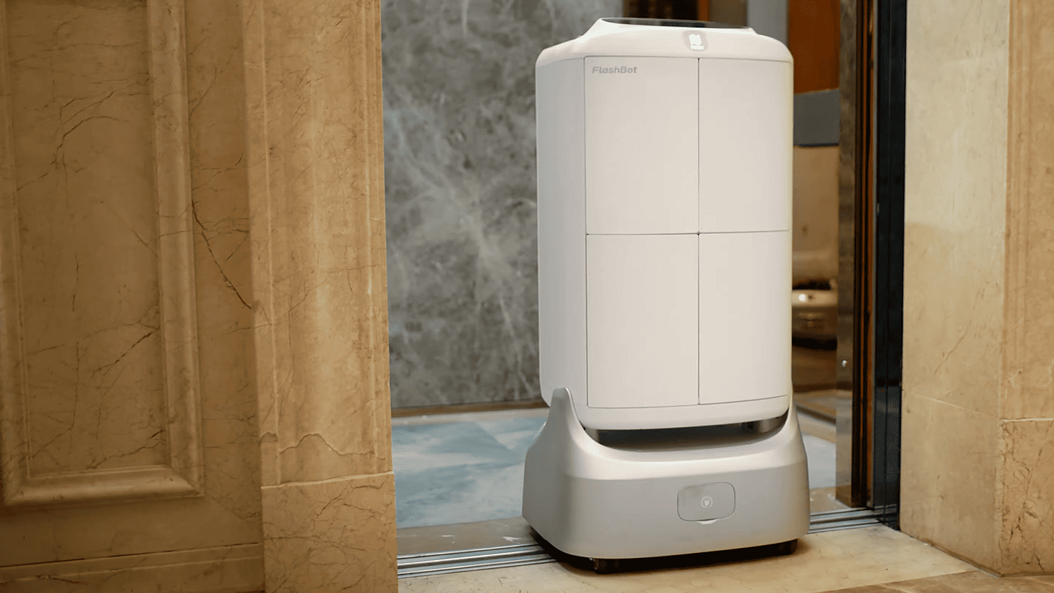 Робот Pudu FlashBot Max